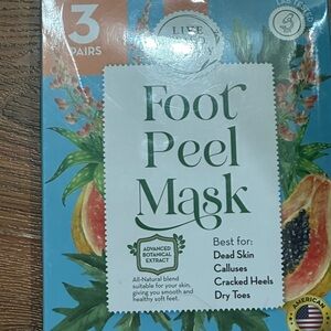 Live Wild Beauty- Foot Peel Mask 3 Pk- Exfoliator Mousturizer- New